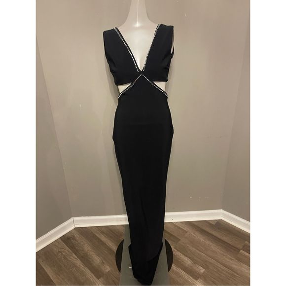 NWT Chiara Boni La Petite Robe Silvina Embellished Cut-Out Gown $1090 - Picture 7 of 12